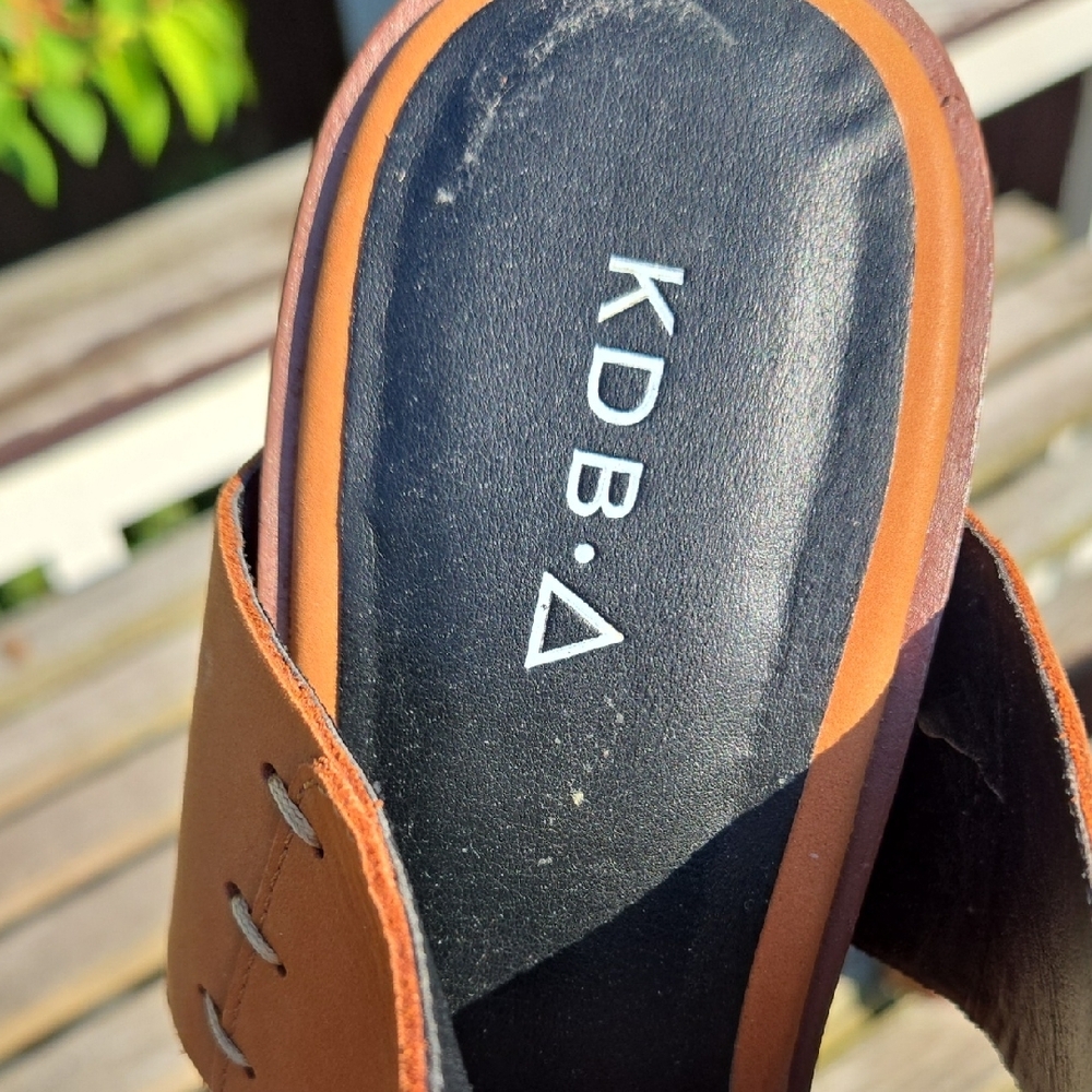 KDB Tan Leather Wedge Sandals with Buckle - Picture 2 of 4